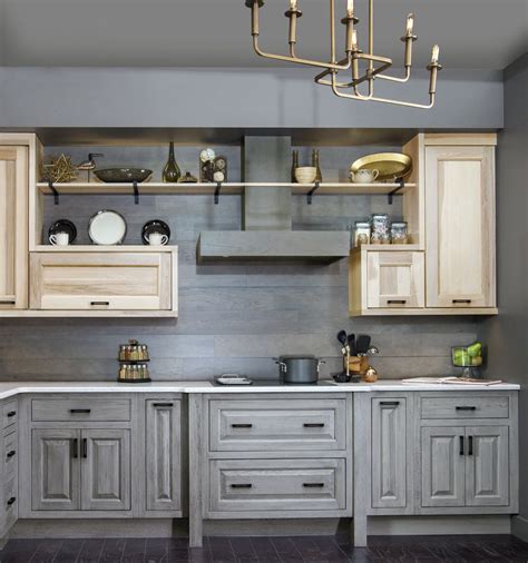 Find wellborn kitchen cabinets right now at websearch101.com. #BlogTourKBIS: Colour & Customization with Wellborn ...