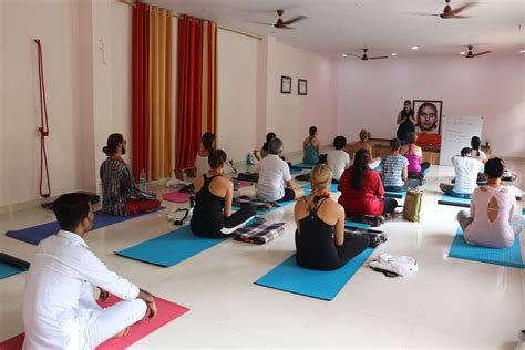 Yoga Vidya Mandiram Rishikesh India