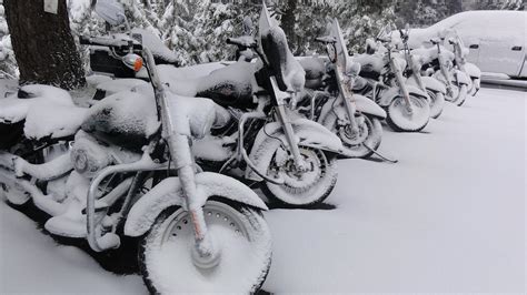 Harley Davidson Motorcycles Snow Get Lowered Cycles