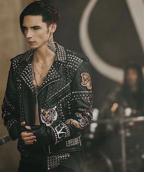 Andy Biersack Wake Up Video Shoot Hes Looking So Hot Andy