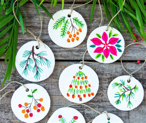 12 Creative Christmas Ornaments You Can Make On A Budget Hometalk