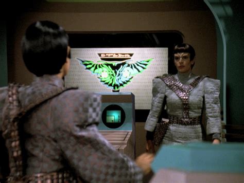 Ex Astris Scientia The Evolution Of The Romulan Emblem