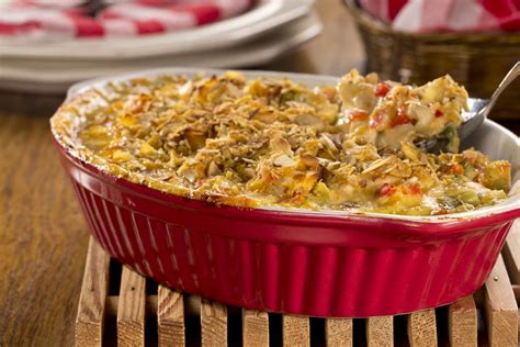 A creamy chicken and mushroom casserole that you'll want to make over and over again. Creamy Crunchy Chicken Casserole | EverydayDiabeticRecipes.com