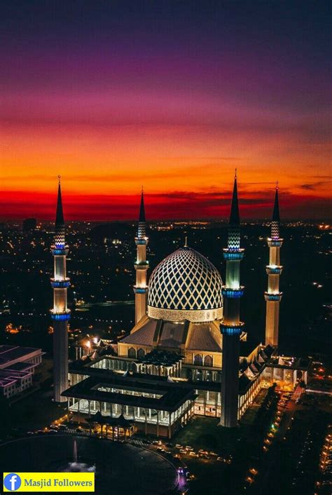 Dahası, dünya genelinde oteller, tatil köyleri, apartlar ve hostellerdeki en geniş oda kolayca ulaşın. Sultan Salahuddin Abdul Aziz Masjid in Shah Alam, Malaysia ...