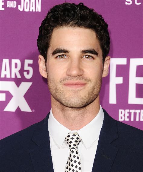 Darren everett criss is an american actor, singer, and songwriter. Darren Criss Posts a Naked Mirror Selfie from the Versace ...