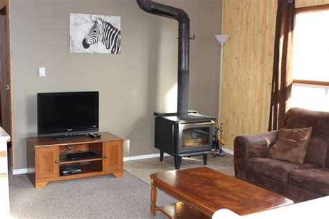 This is white lake cabins // trailer by adam buchanan on vimeo, the home for high quality videos and the people who love them. Whiteshell Cabin Rentals | Cabin 10 | White Lake Resort