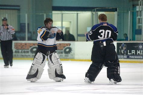 Can Hockey Goalies Fight Yes And Heres Why Big Shot Hockey