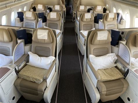 Review Saudia A320 Flat Bed Business Class