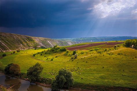 Www.moldova.org noi scriem despre oameni, pentru oameni. Why Moldova Is a Wine Destination Worth Knowing Now | Vogue