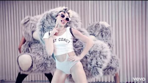 Miley Cyrus Sued For Allegedly Stealing We Can T Stop Lyrics Good