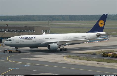 Airbus A330 223 Lufthansa Aviation Photo 0773088