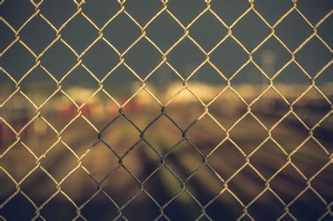 Chain Fence 5k Wallpaperhd Others Wallpapers4k Wallpapersimages