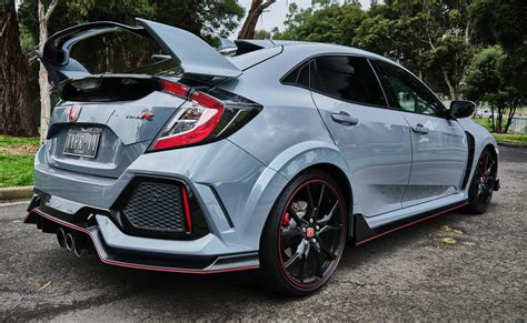 Driven 2019 Honda Civic Type R Does What No Other Hot Hatch Can Cars