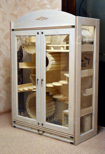 Do be very careful if you are constructing and building a diy chinchilla cage because if you don't get it right you might find your chinchilla gets his feet and legs trapped in a corner of the cage. Anton Nikolaev | Chinchilla cage, Pet rat cages, Hamster cages
