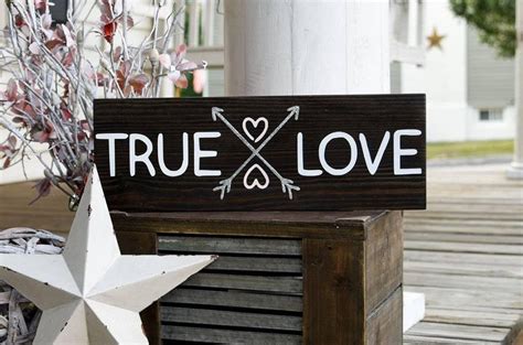 True Love Wood Sign I Valentine Decor I Valentine Sign I Etsy Love