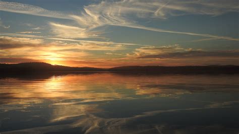 Lake Horizon Reflection During Sunset Clouds Sky 4k Hd