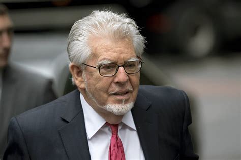 Rolf Harris Trial Entertainer Groomed And Psychologically Dominated 13 Year Old Girl For Sex