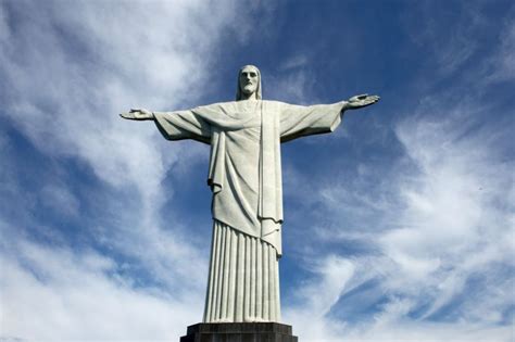 5 Must See Jesus Statues Around The World Photos The Light 1039 Fm