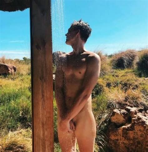 Casper Lee British South African Vlogger Nudes By Astroblueastro