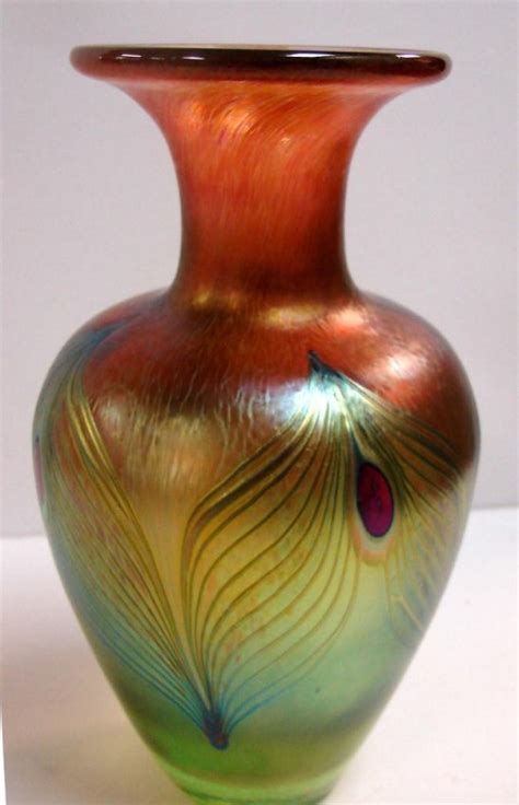 93 Robert Held Iridescent Art Glass Vase Signed Lot 93