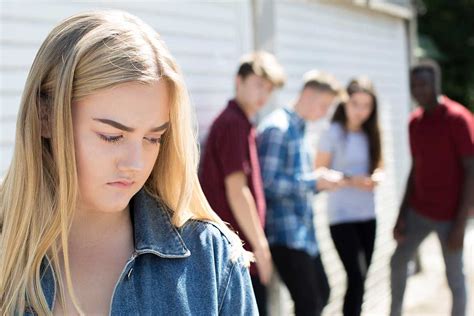 Teenage Girl Issues 🔥6 Most Common Teenage Girl Problems Ootdiva