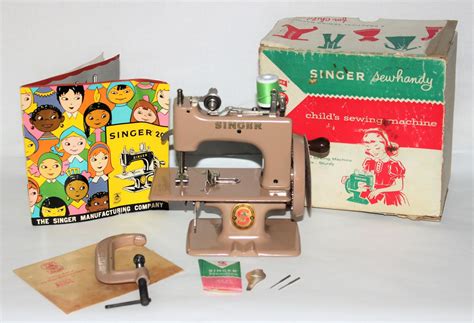 Vintage 1955 Singer Sewhandy 20 Childs Sewing Machine Made In Great