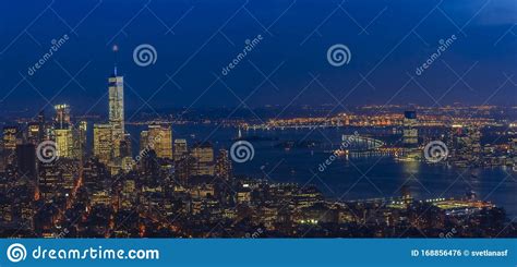 New York Downtown And Lower Manhattan Skyline View With
