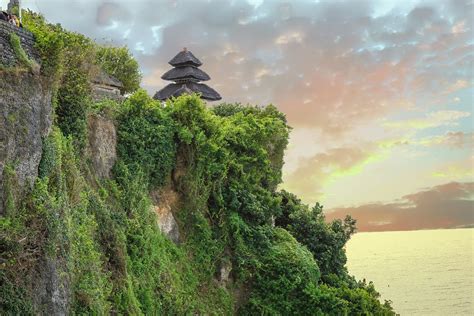 Uluwatu Temple A Tour Guide To The Incredible Bali Sea Temple