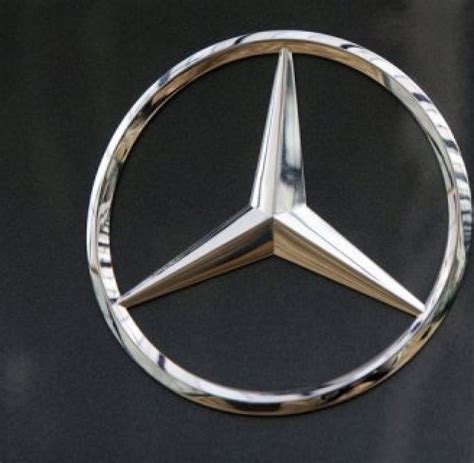 Justiz Gericht Verbietet Daimler Werbung F R S Klasse Welt