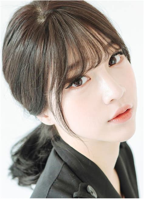 Korean Bangs Thin Version Non Shiny In 2020 Korean Short Hair Bangs Short Hair With Bangs