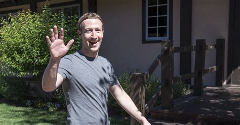 The 300 T Shirt Mark Zuckerberg Didnt Wear In Congress Could Hold