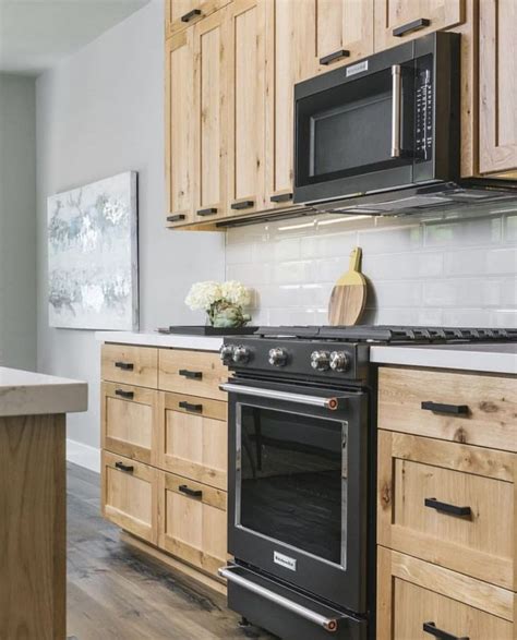 Everyone wants to know that the home improvements they're making are durable and add real value to the property. Good Free light wood kitchen cabinets Popular | Natural ...