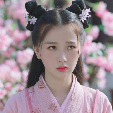 Pin By Juny Yulk On Esther Yu Yu Shu Xin Actresses Asian Beauty