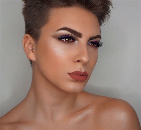 Rowan Young Men Wearing Makeup Androgynous Girls Male Makeup