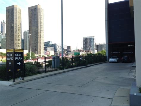 Skybridge Parking Parking In Chicago Parkme