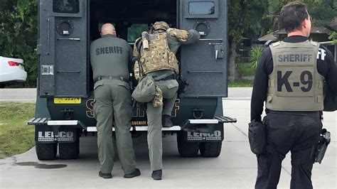 Ten Hour Swat Standoff Ends With Arrest Of Aggravated Assault Suspect In Sarasota