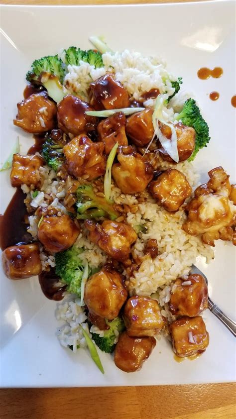 If you were making mapo tofu, then softer tofu works for that dish, but generally for most tofu bowl dishes, the once the tofu has browned and crisped up on all sides, add the sauce to the skillet and it should start to thicken immediately. Broccoli Brown Sauce With Tofu Calories / #vegetarian # ...
