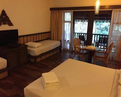 Befitting the beauty of the island, redang island resort marks its glimmering presence in teluk siang, south of the island. Laguna Redang Island Resort - UPDATED 2017 Prices ...