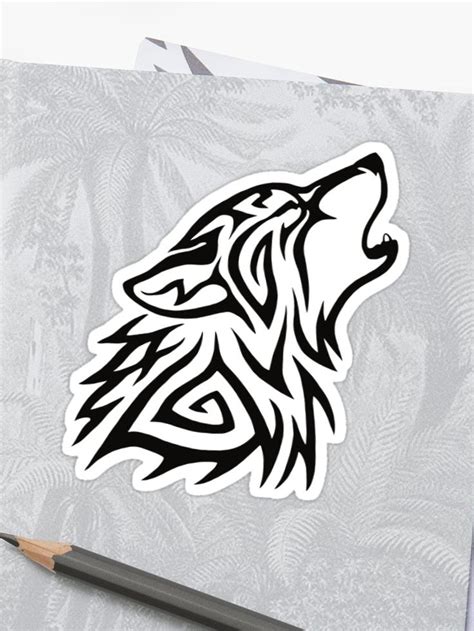 Sticker 'Hurlement de loup tribal' par Hareguizer | Loup tribal, Loup qui hurle, Tribal