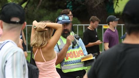 Nsw Police Urged To Apologise For ‘humiliating Strip Searches