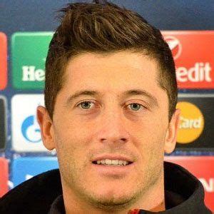 Robert lewandowski was born in 1980s. Robert Lewandowski - Bio, Family, Trivia | Famous Birthdays