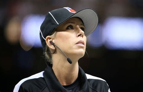 Sarah Thomas To Become First Female To Officiate Nfl Playoff Game Complex