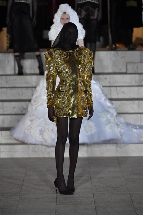 Dolce Gabbana Alta Moda 2022 Siracusa Fashion Show Fashion Dolce