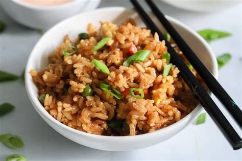 This Hibachi Fried Rice Is Savory And Delicious With Lightly Browned