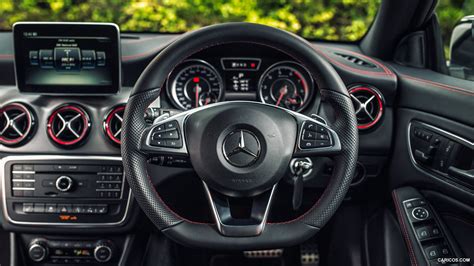 2015 Mercedes Benz Cla 45 Amg Shooting Brake Uk Spec Interior Caricos