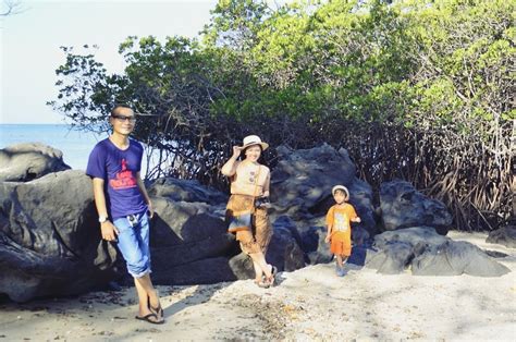 Hutan Pantai Taman Nasional Baluran Vicky Laurentina Blogger Indonesia