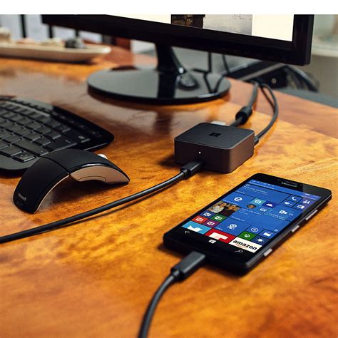 Microsofts First Windows 10 Mobile Flagship Lumia 950 And 950 Xl