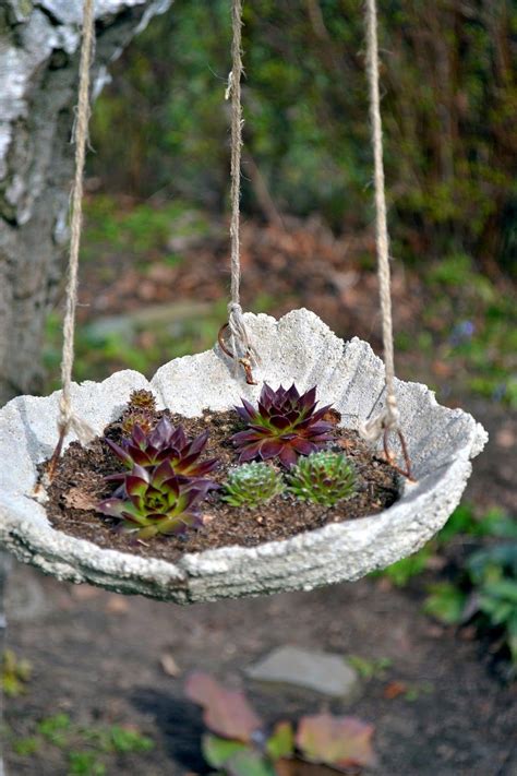 DIY Concrete Garden Decor That Will Steal The Show For Sure