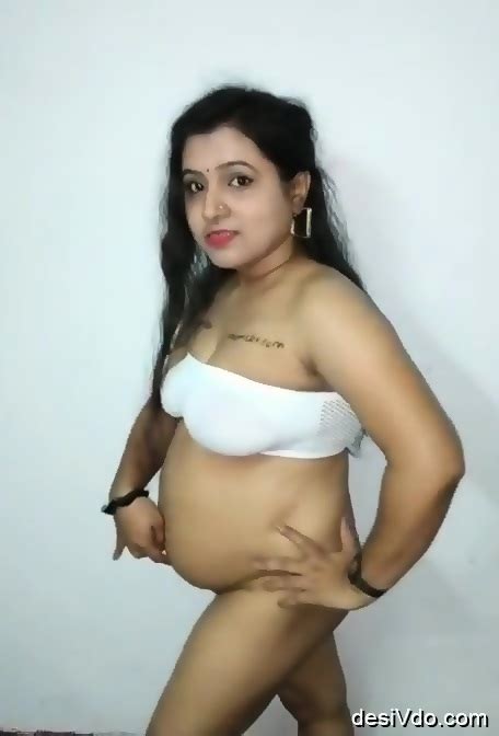 Indian Milf Aunty Make Nude Strip Show Eporner