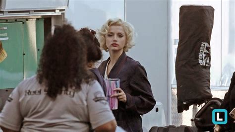 Ana de Armas é Marilyn Monroe em fotos do filme da Netflix - O Livre